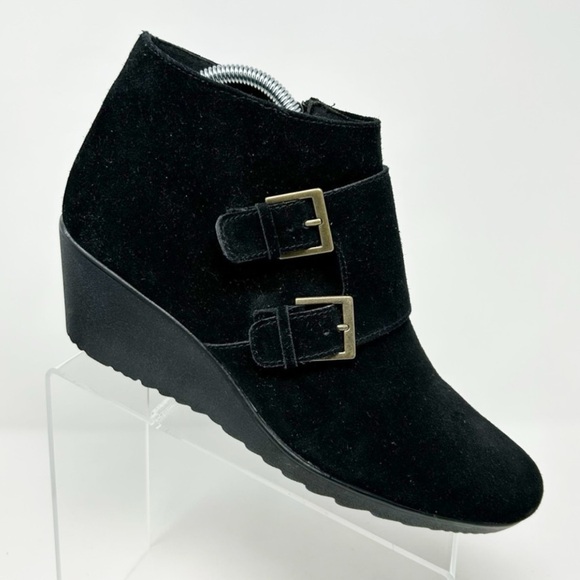 Munro American Drew Monk 2 Strap Black Suede Wedge Ankle Boots Size 11 - Picture 1 of 14